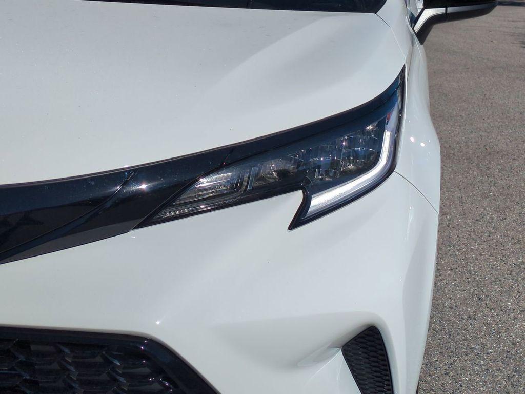 new 2025 Toyota Sienna car, priced at $48,226