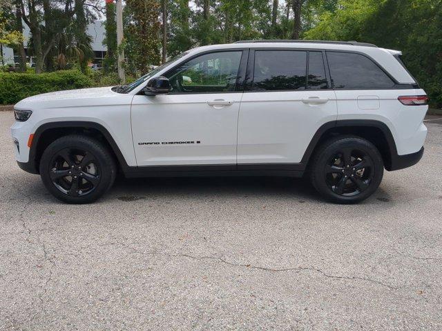 used 2023 Jeep Grand Cherokee car, priced at $31,589