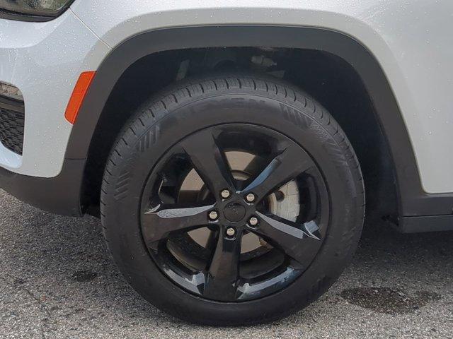 used 2023 Jeep Grand Cherokee car, priced at $31,589