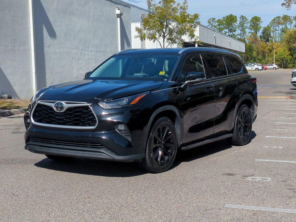 used 2022 Toyota Highlander car, priced at $23,823