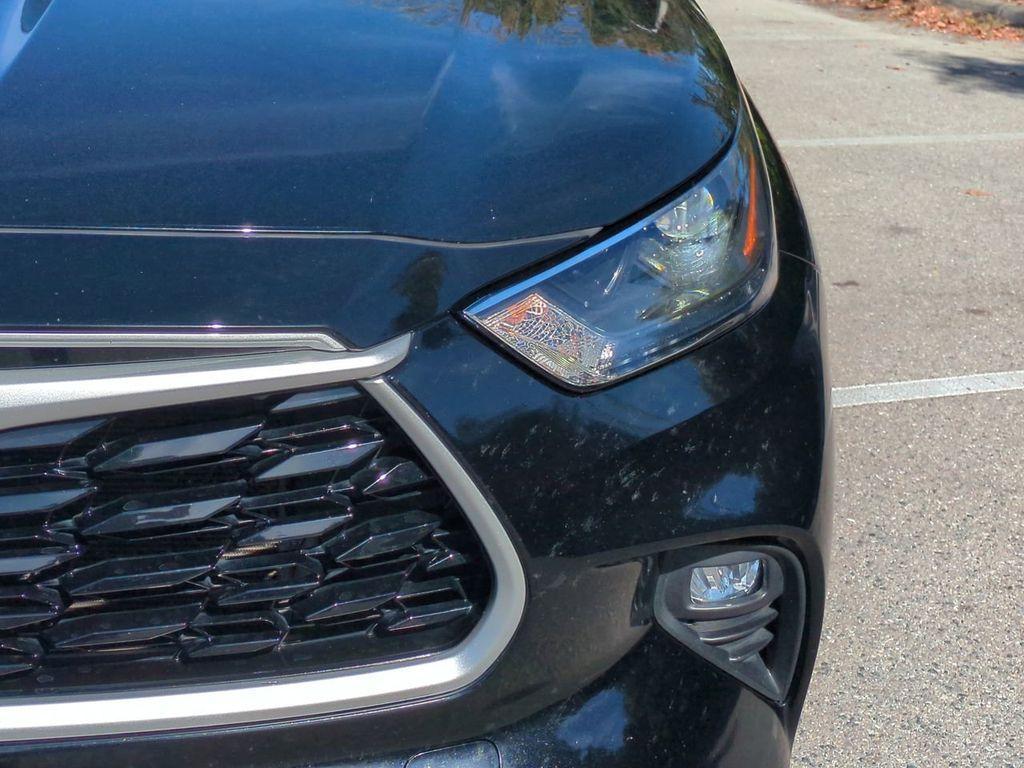used 2022 Toyota Highlander car, priced at $23,823