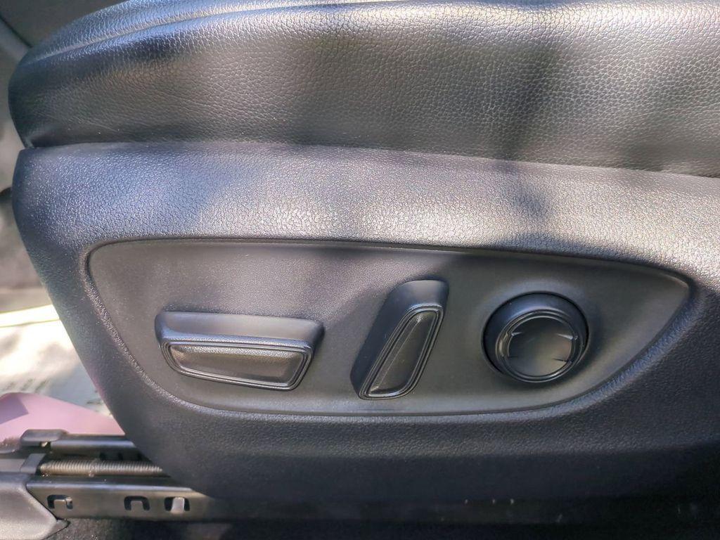 used 2022 Toyota Highlander car, priced at $23,823