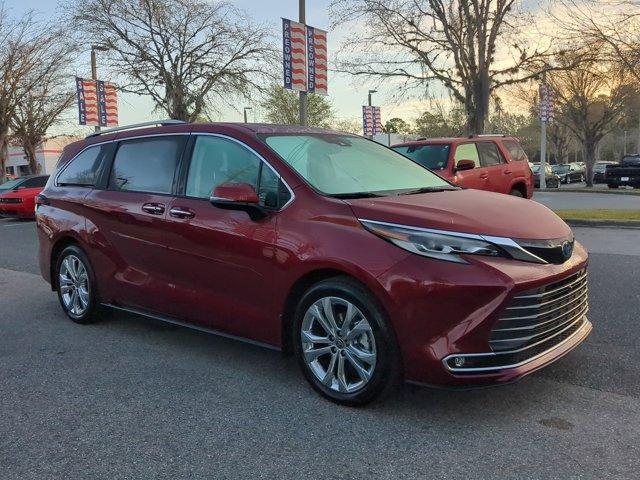 used 2022 Toyota Sienna car, priced at $43,708