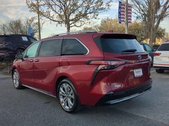 used 2022 Toyota Sienna car, priced at $43,708