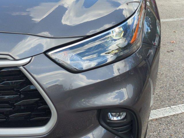 used 2022 Toyota Highlander car, priced at $32,784