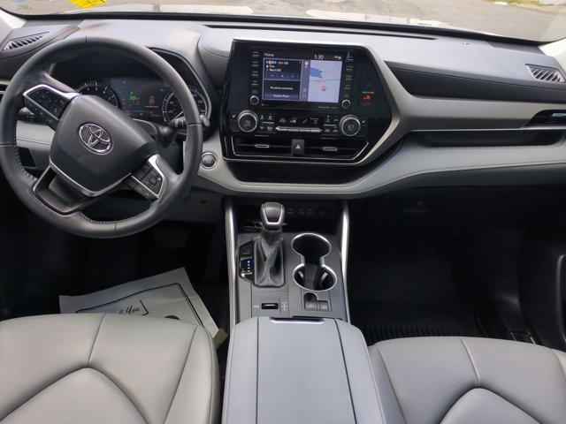 used 2022 Toyota Highlander car, priced at $32,784