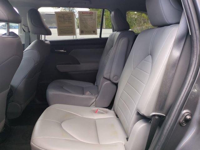 used 2022 Toyota Highlander car, priced at $32,784