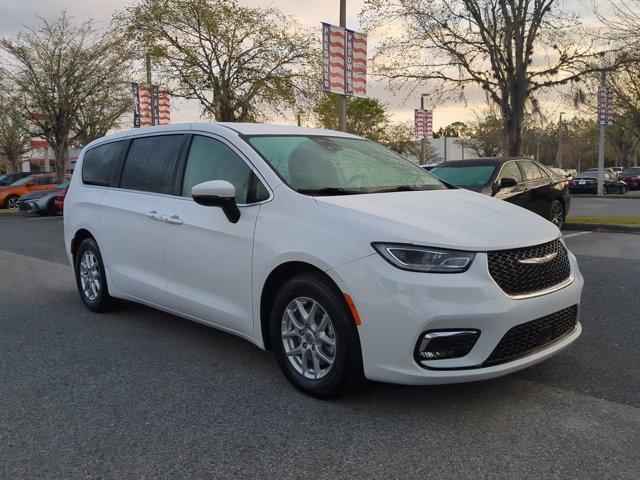 used 2023 Chrysler Pacifica car, priced at $23,498