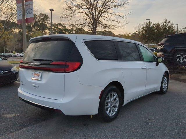 used 2023 Chrysler Pacifica car, priced at $23,498