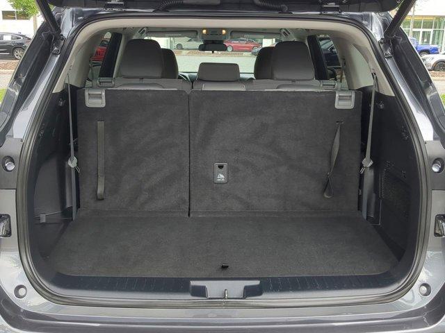 used 2023 Toyota Highlander car, priced at $33,118