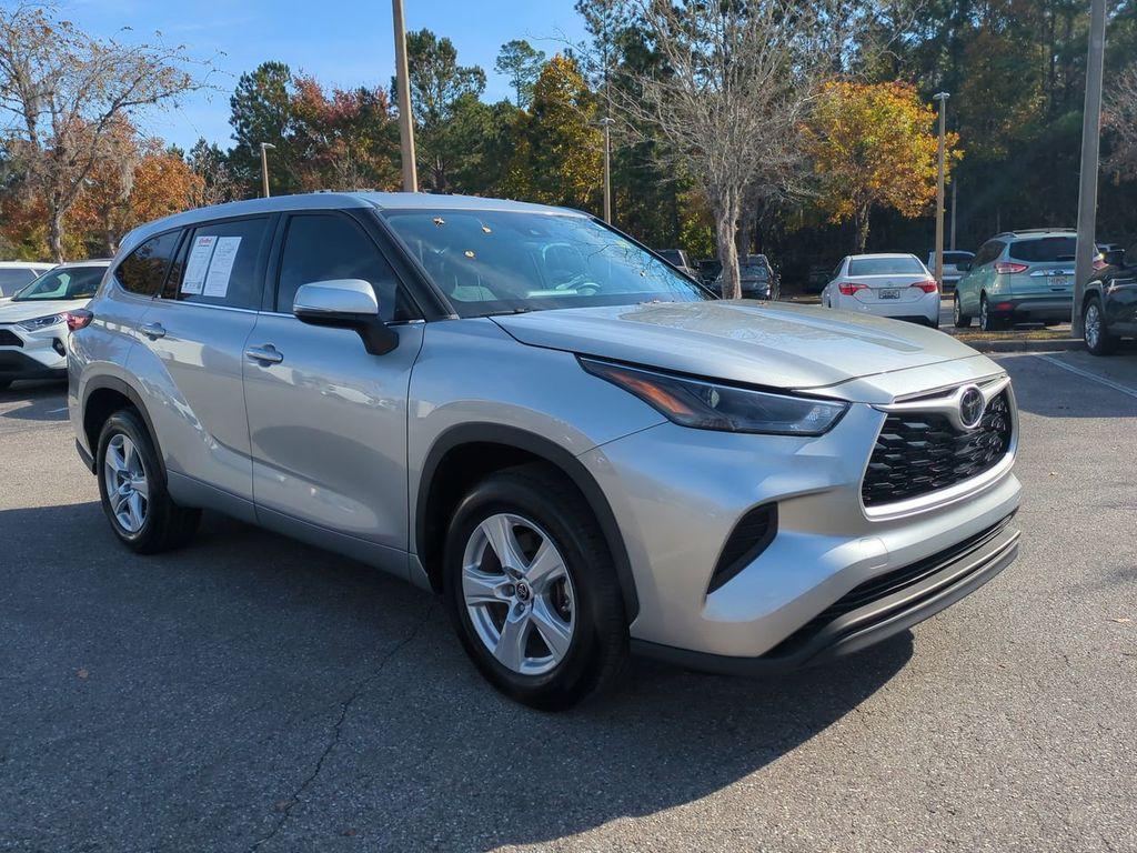 used 2022 Toyota Highlander car, priced at $26,063