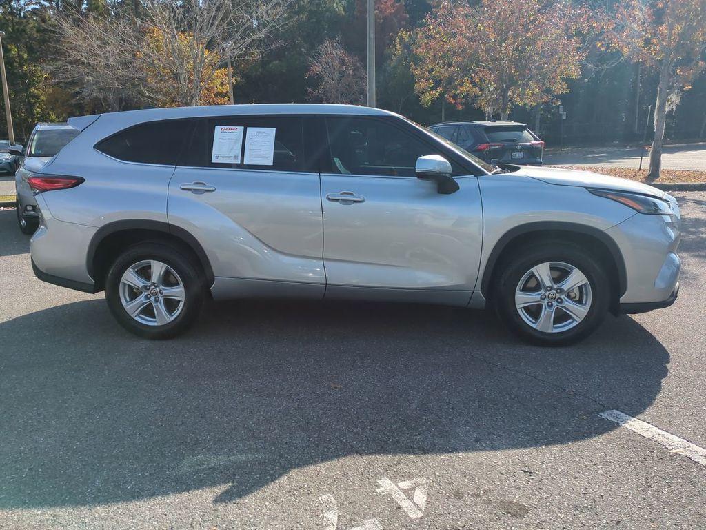 used 2022 Toyota Highlander car, priced at $26,063