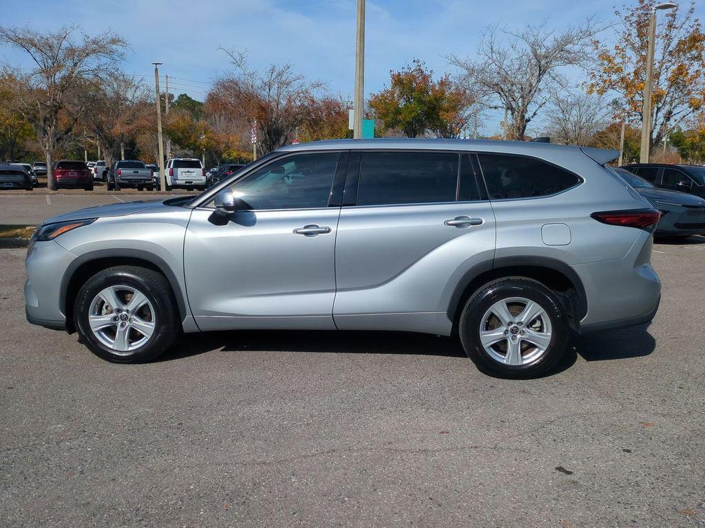 used 2022 Toyota Highlander car, priced at $26,063