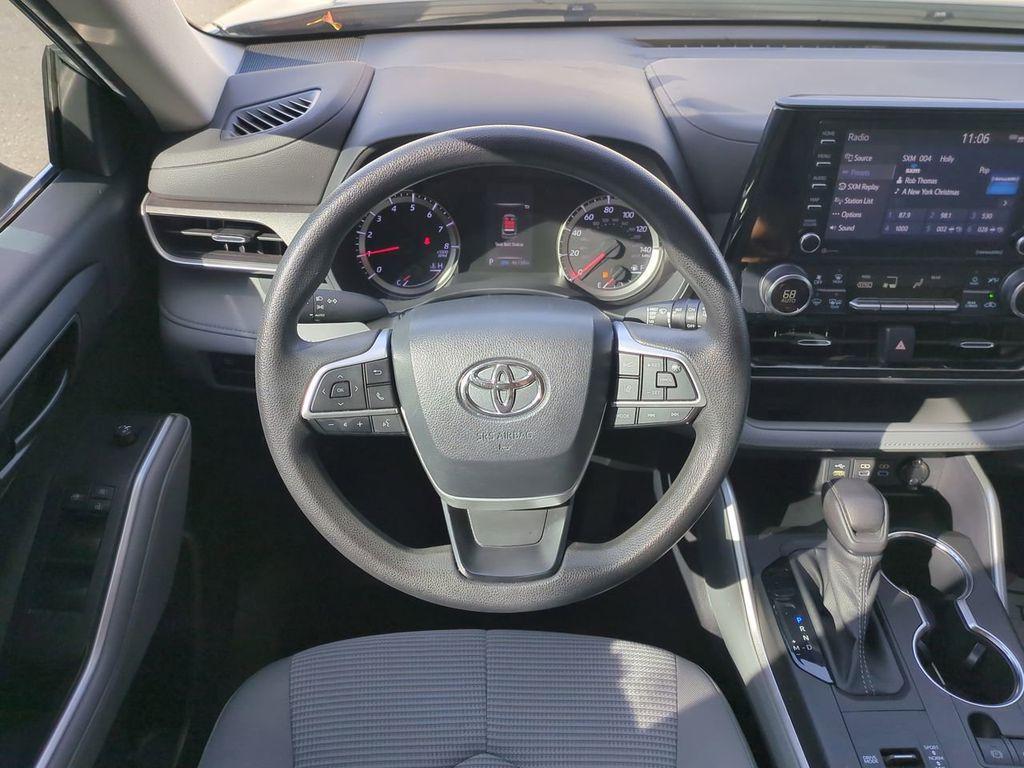 used 2022 Toyota Highlander car, priced at $26,063