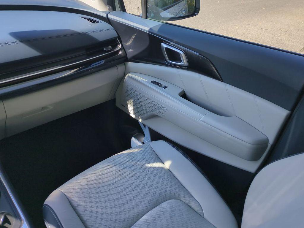 used 2025 Kia Carnival car, priced at $41,999