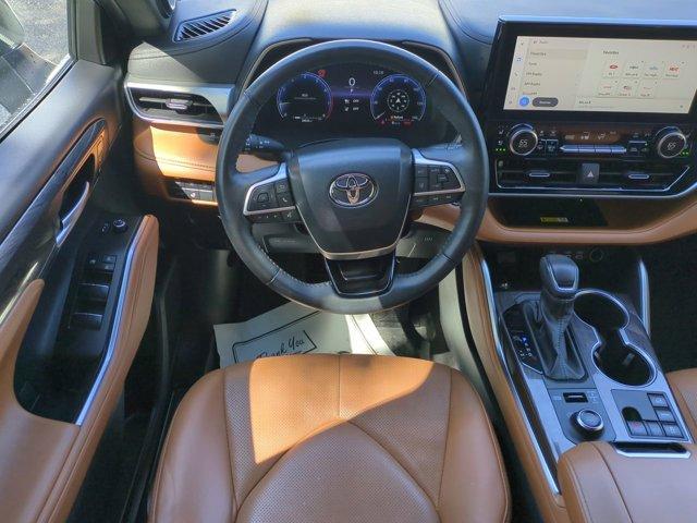 used 2023 Toyota Highlander car, priced at $45,781