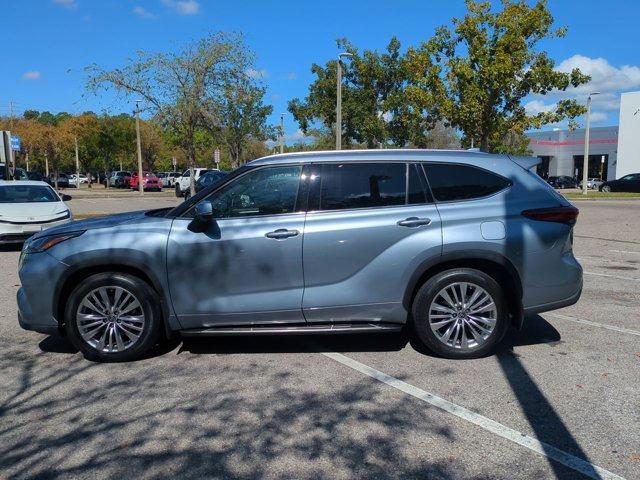 used 2023 Toyota Highlander car, priced at $45,781