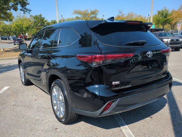 used 2023 Toyota Highlander car, priced at $38,251