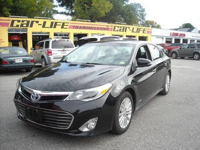 used 2015 Toyota Avalon Hybrid car, priced at $13,700