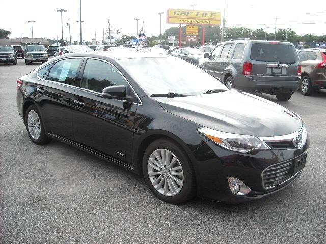 used 2015 Toyota Avalon Hybrid car, priced at $13,700