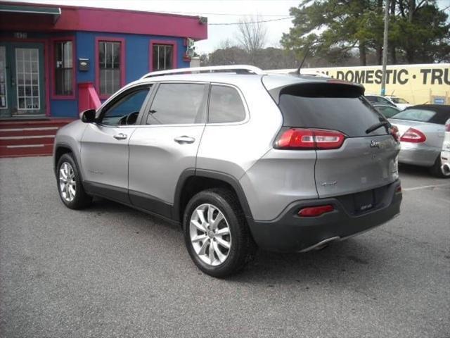 used 2015 Jeep Cherokee car, priced at $9,900