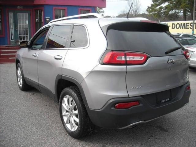 used 2015 Jeep Cherokee car, priced at $9,900