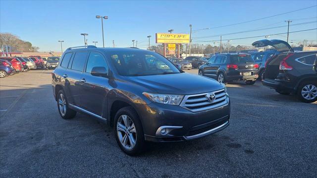 used 2011 Toyota Highlander car, priced at $11,900