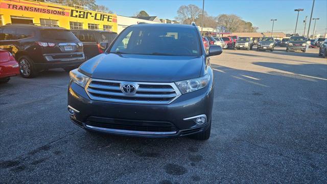 used 2011 Toyota Highlander car, priced at $11,900