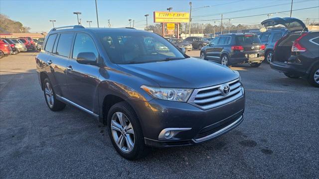 used 2011 Toyota Highlander car, priced at $11,900