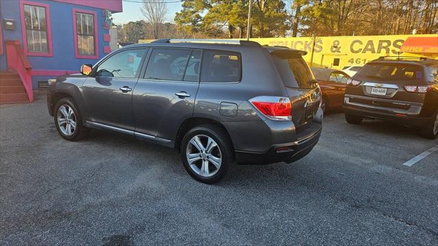 used 2011 Toyota Highlander car, priced at $11,900