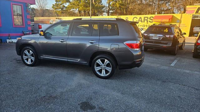 used 2011 Toyota Highlander car, priced at $11,900