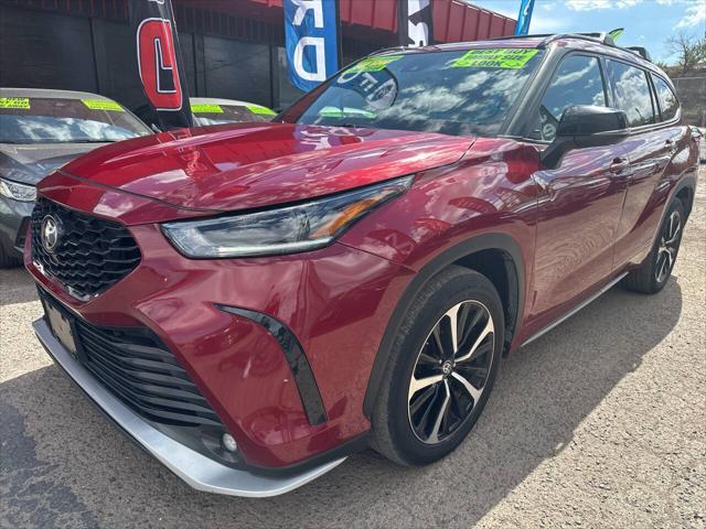 used 2021 Toyota Highlander car, priced at $28,995