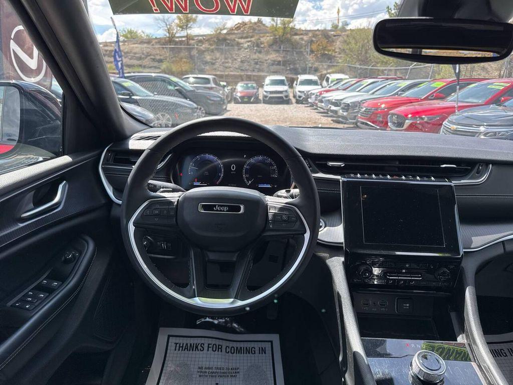 used 2024 Jeep Grand Cherokee car, priced at $28,995