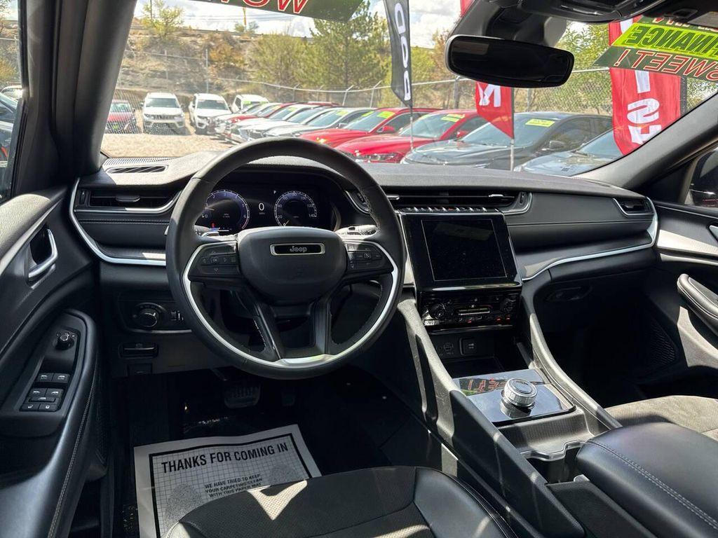 used 2024 Jeep Grand Cherokee car, priced at $28,995