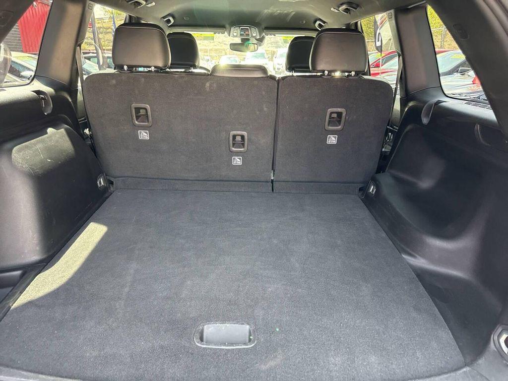 used 2024 Jeep Grand Cherokee car, priced at $28,995