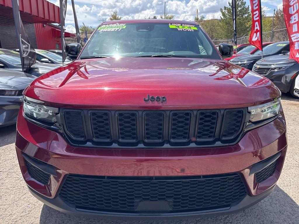 used 2024 Jeep Grand Cherokee car, priced at $28,995