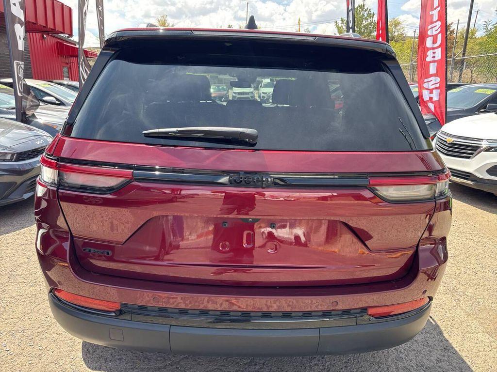 used 2024 Jeep Grand Cherokee car, priced at $28,995