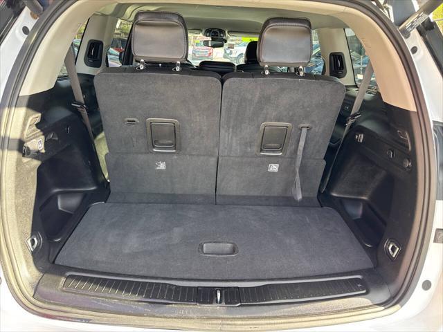 used 2023 Jeep Grand Cherokee L car, priced at $30,495