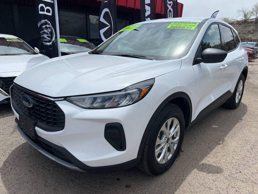 used 2025 Ford Escape car, priced at $28,495