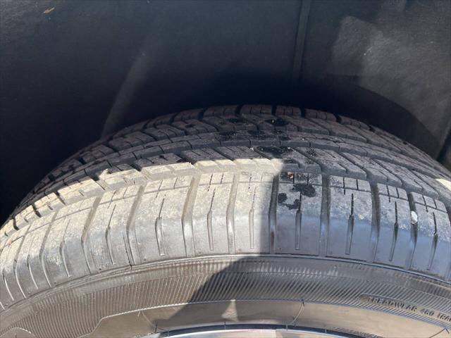 used 2023 GMC Acadia car, priced at $28,995