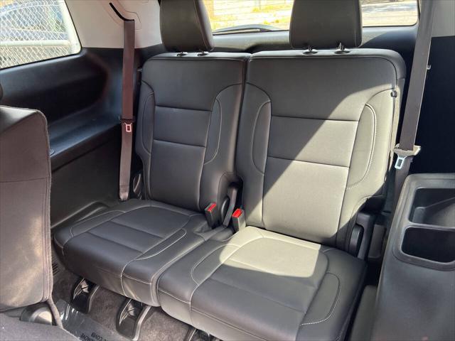used 2023 GMC Acadia car, priced at $28,995