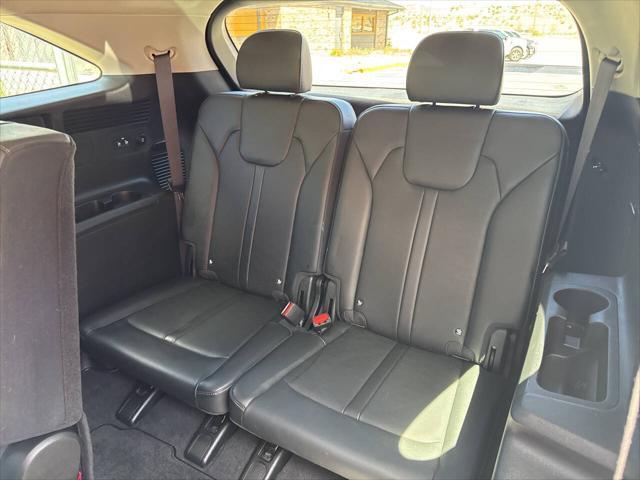 used 2024 Kia Sorento car, priced at $30,495