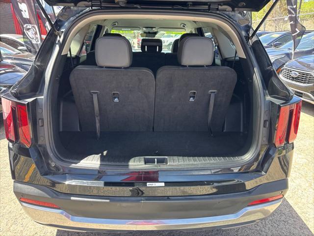 used 2024 Kia Sorento car, priced at $30,495