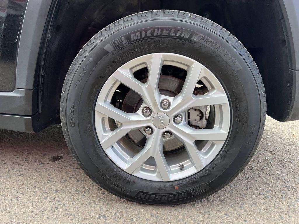 used 2023 Jeep Grand Cherokee car, priced at $28,995