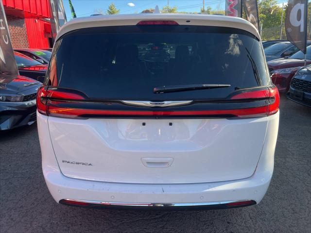 used 2021 Chrysler Pacifica car, priced at $21,995