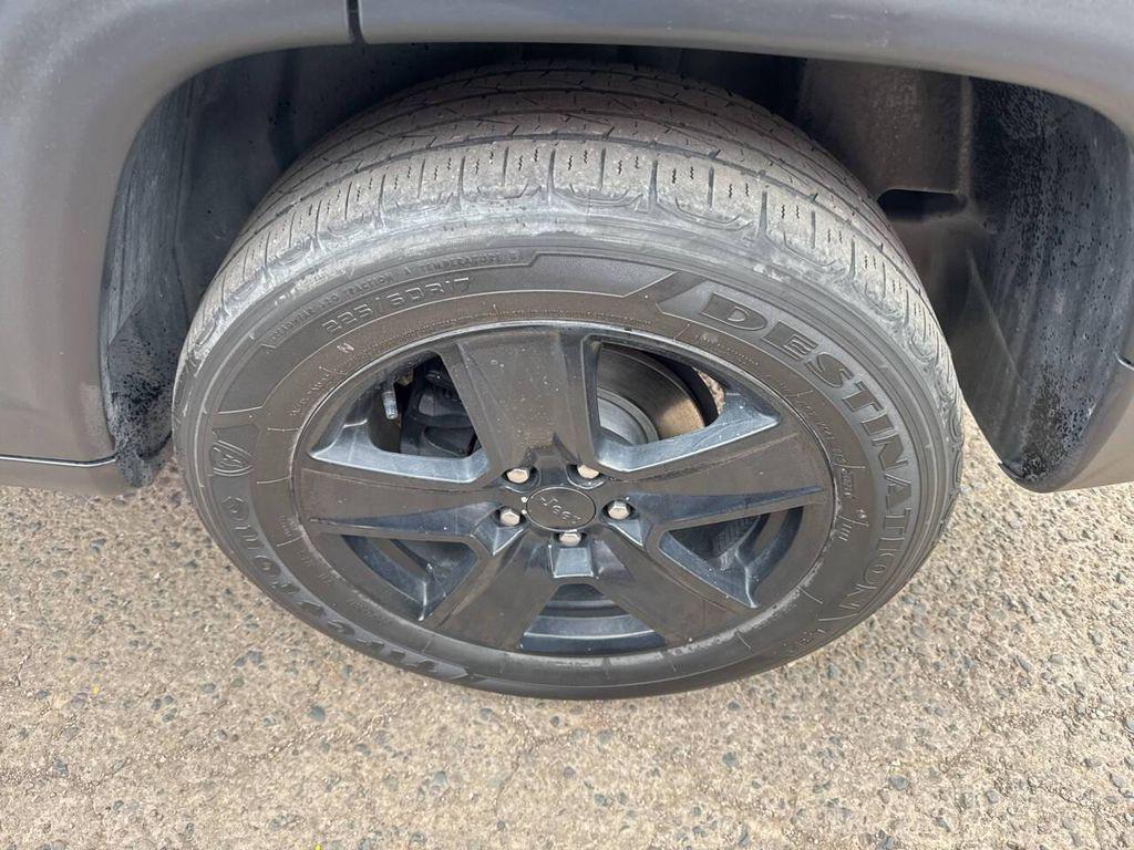used 2022 Jeep Compass car, priced at $18,995