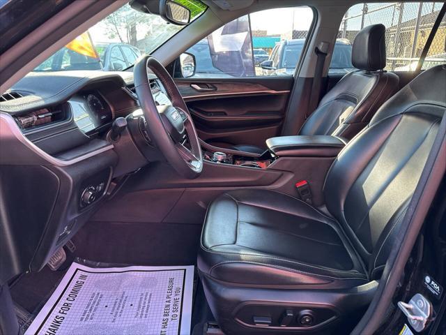used 2023 Jeep Grand Cherokee car, priced at $27,995
