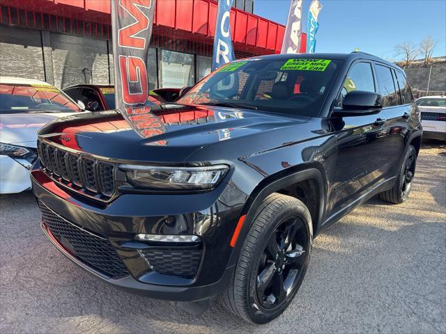 used 2023 Jeep Grand Cherokee car, priced at $27,995