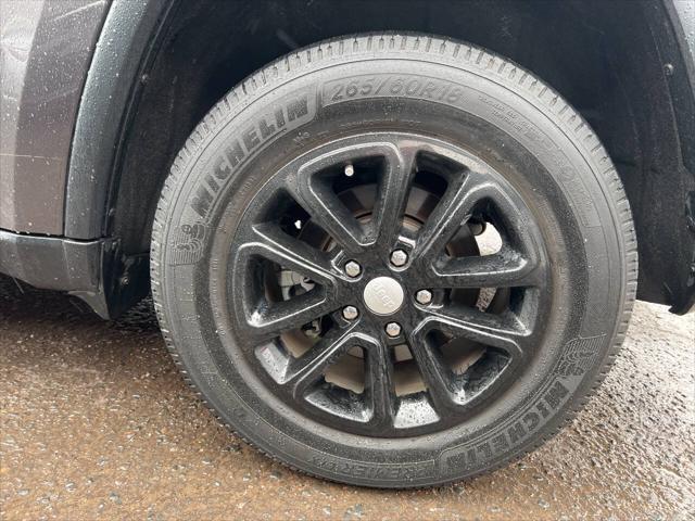 used 2021 Jeep Grand Cherokee car, priced at $23,495