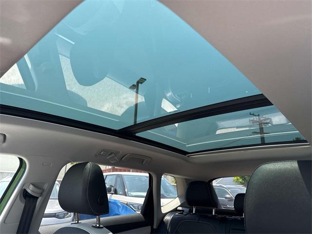 new 2025 Volkswagen Taos car